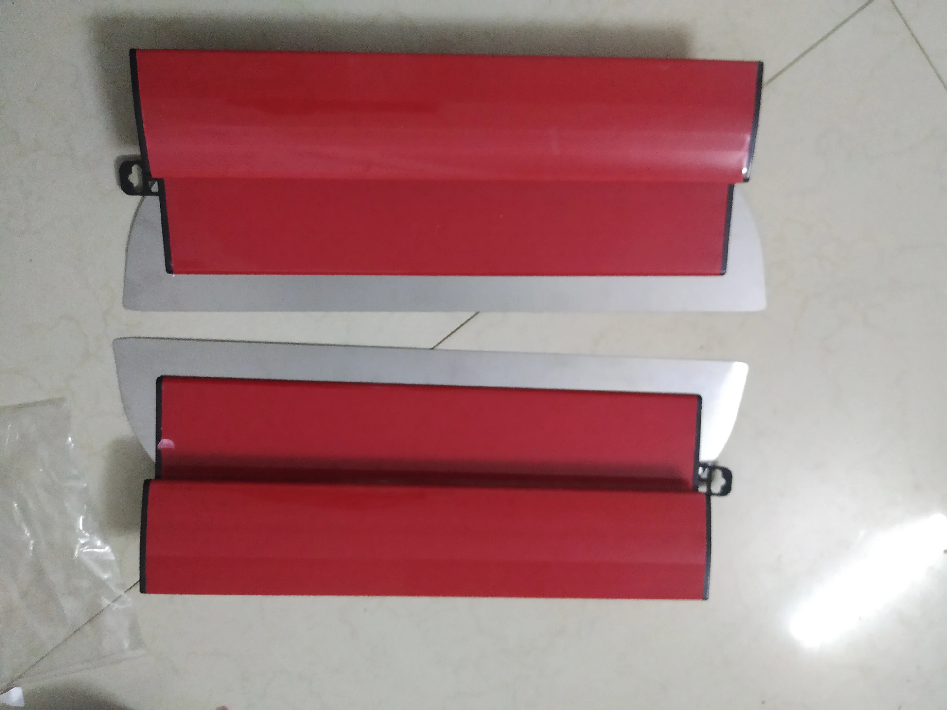 Инструмент для сглаживания гипсокартона идеально подходит настенных