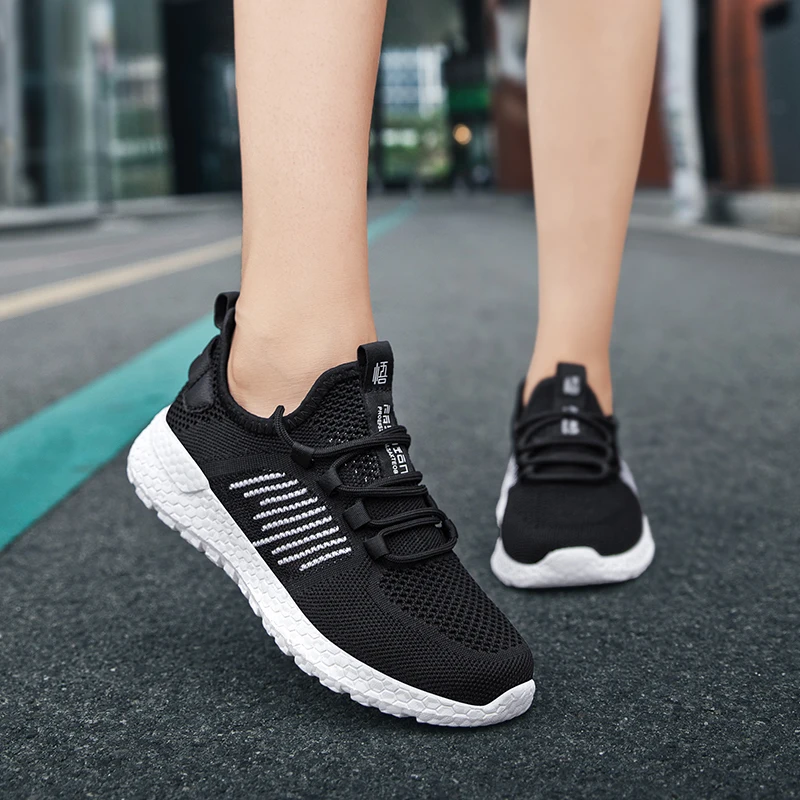 

Italian Fashion Stylish Shoes Men Casual Fashion Men's Sneakers Streetwear Comfortable Breathable Man Mesh Slip On Summer