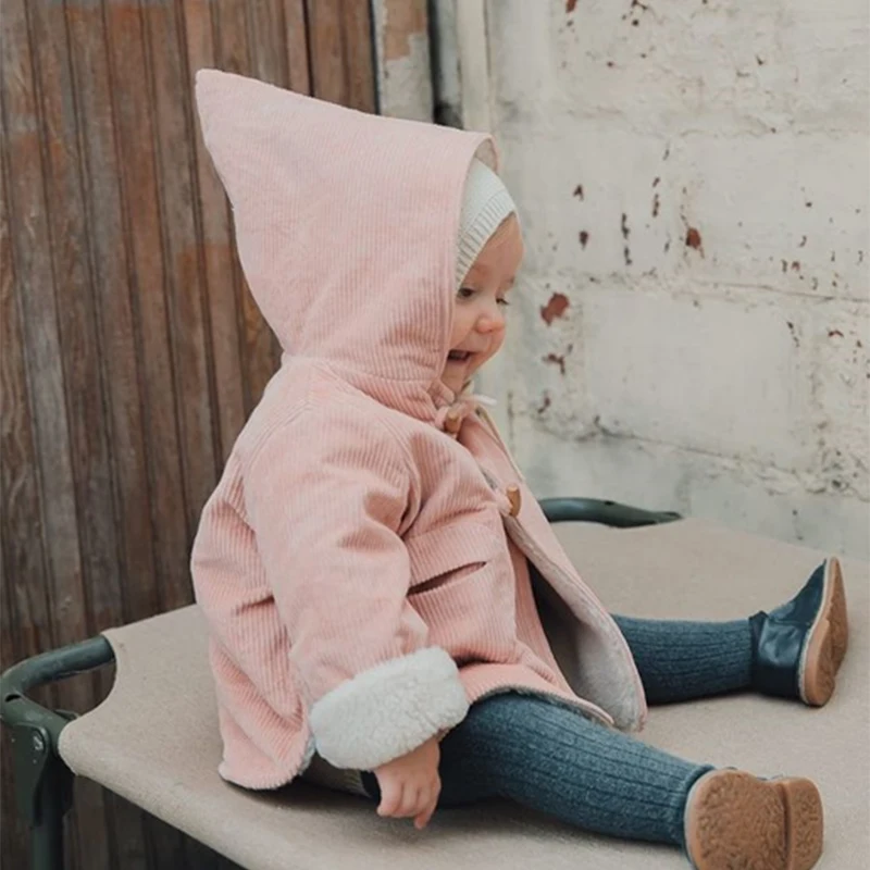 

Симпатичное вельветовое пальто для маленьких девочек, новинка 2021, Зимняя женская хлопковая теплая бархатная куртка для маленьких девочек, ...