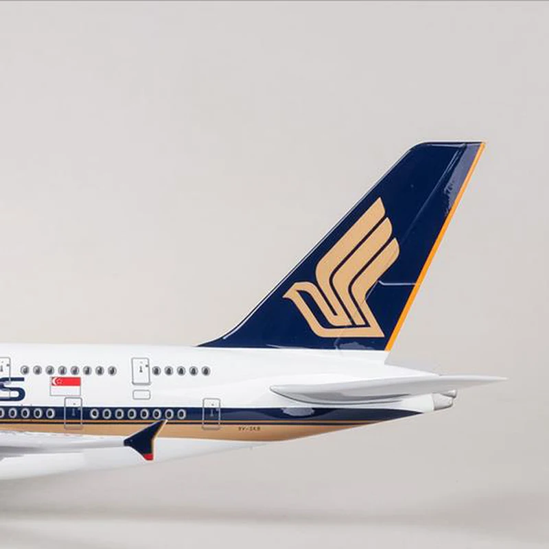 1: 160 весы 45 см модель самолета Аэробус авиакомпании Сингапура A380 модель с светильник колеса смолы Пластик самолет для сбора подарок