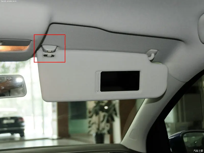 

For Polo 2011-2018 Overhead sunshade clip Sunshade hook Sun visor buckle Beige