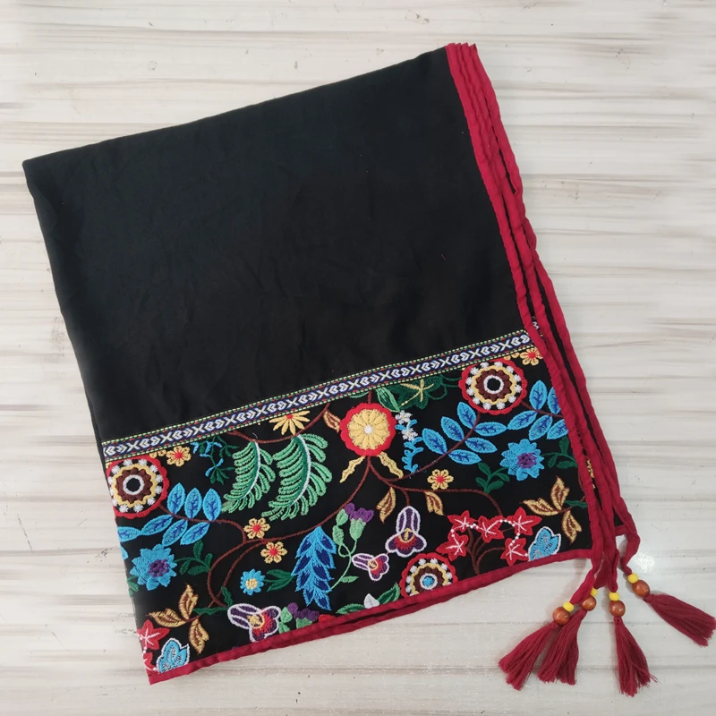 

Lace Embroidery Cotton Scarf Women 2020 Vintage Floral Print Shawls and Wraps Solid Tassels Pashmina Lady Foulard Hijab Femme