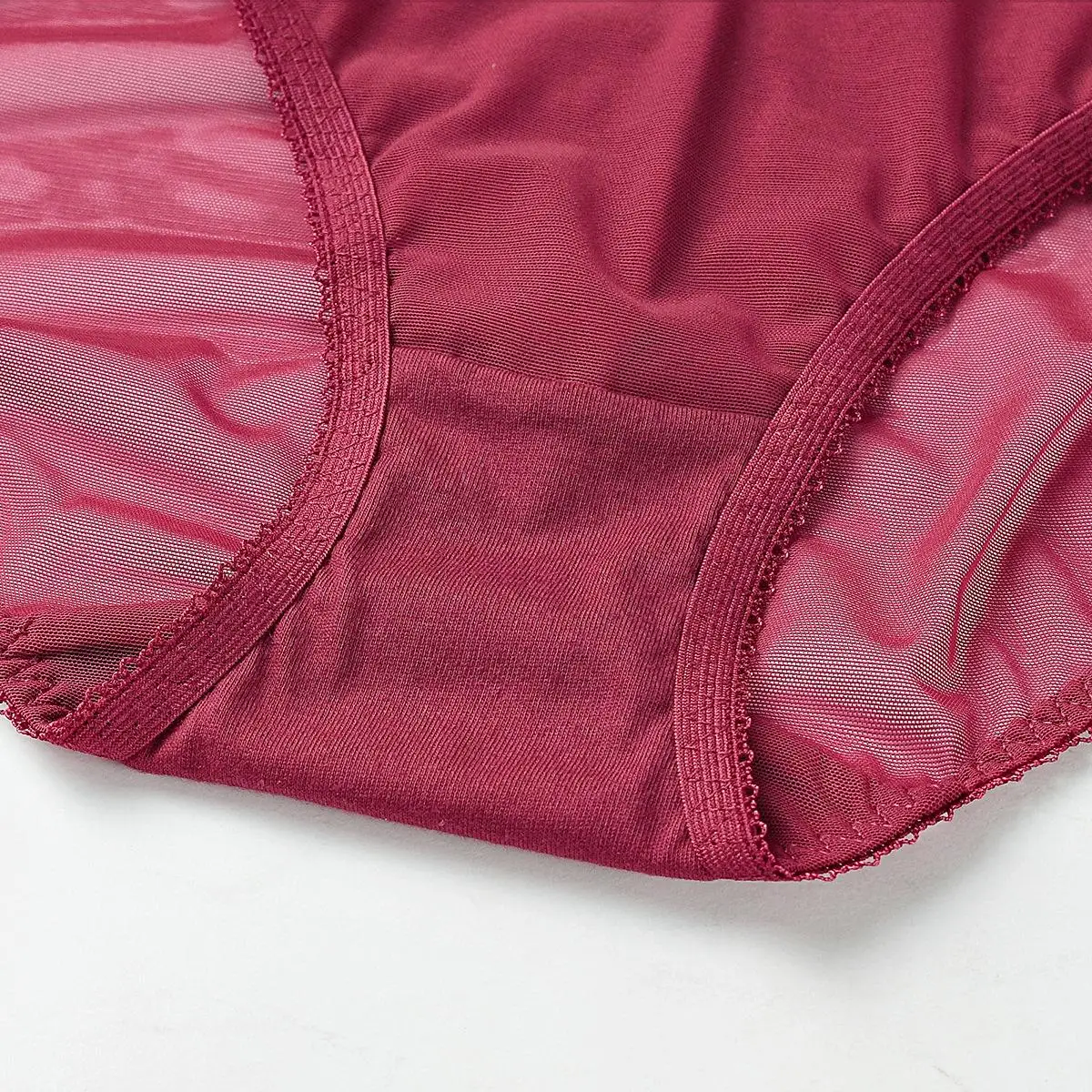 Комплект женского кружевного нижнего белья из бюстгальтера пуш-ап с чашкой 3/4 |