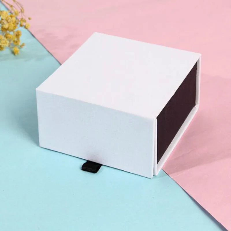 Подарочная коробка креативная простая белая подарочная косметика для вечеринок