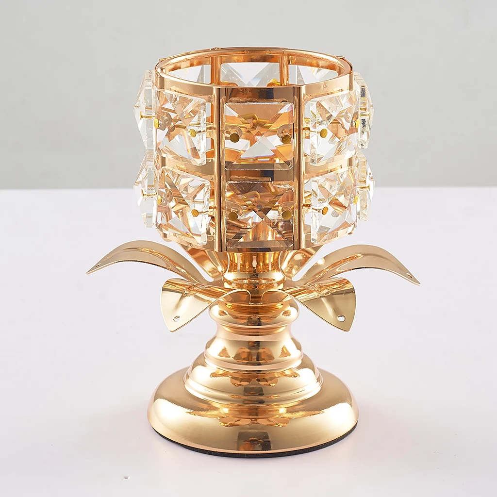 Хрустальный металический подсвечник обеденный журнальный столик центральная