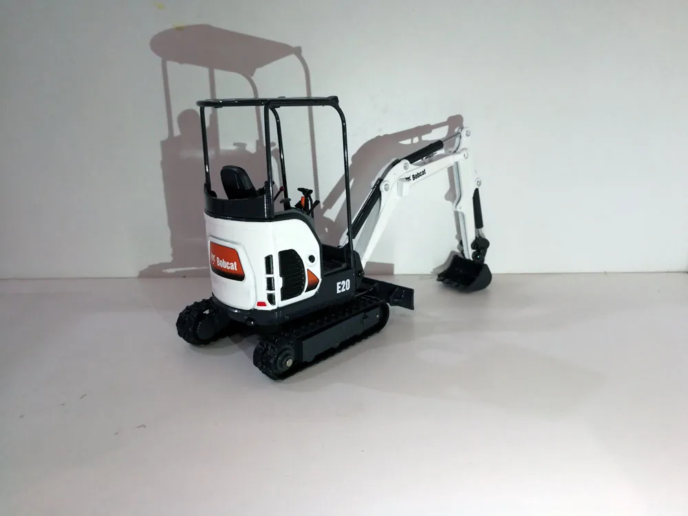 Компактный экскаватор американской версии UH8106 1:25 Bobcat E20 с навесом|toys antique|caterpillar