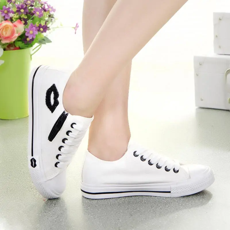 

Women sneakers 2021 new casual flats summer shoes zipper red lips white canvas shoes woman comfortable trainers tenis feminino9