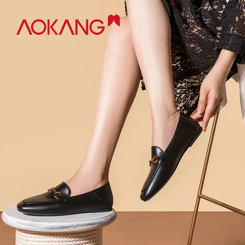 AOKANG/Новое поступление года; повседневная женская обувь; женские лоферы из искусственной кожи; мокасины; модная женская обувь на плоской подошве без застежки с цепочками