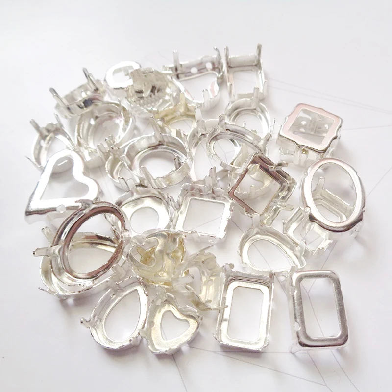 Ручная строчка держатель в форме сердца с кристаллами 4 отверстия нижний