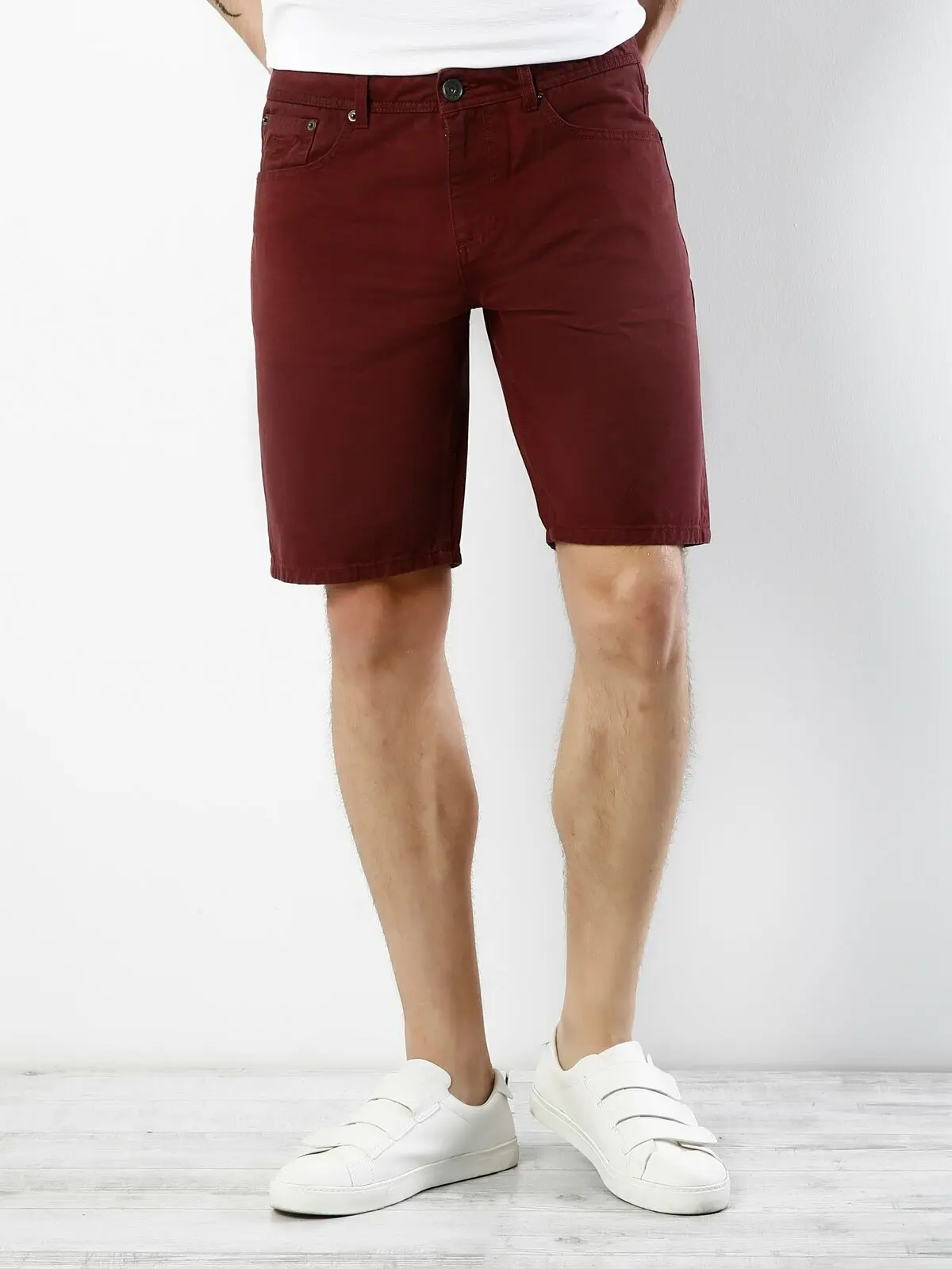 

Colins Men Regular Fit Bordeaux Short ,CL1025608
