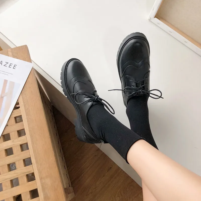 

2020 демисезонные маленькие кожаные туфли женские новые удобные черные мягкие кожаные туфли