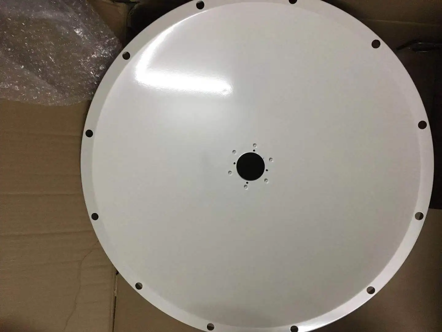 Параболическая антенна 25dbi с двойной поляризацией и высоким коэффициентом