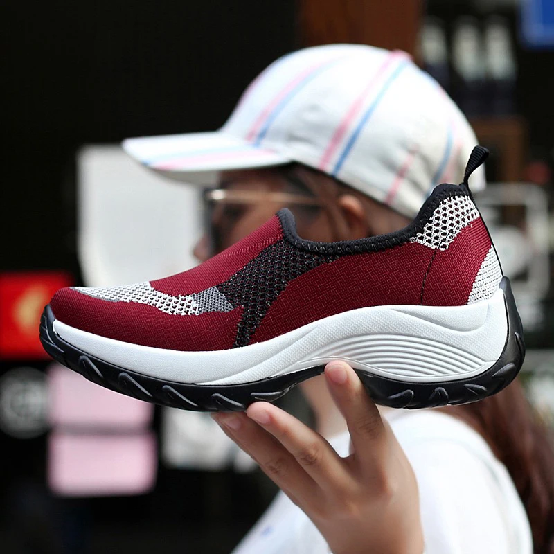 

2020 Women Casual Shoes Flats Fashion Outdoor Mesh Breathable Slip On Shoes Woman Platform Height Thick Sole Walking Footwear