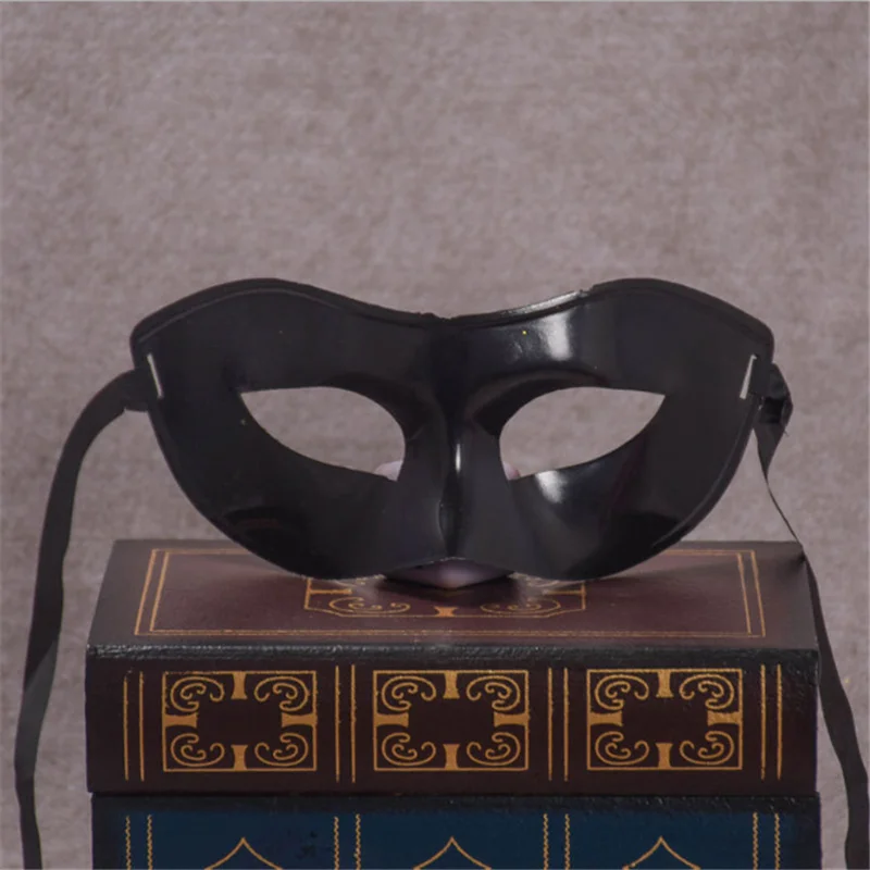 

2021 Hot Black Mystery Dance Mask for Men Women Fashionable Accessories Masquerade Prom Half Face Party Dance Mask Striking Gift