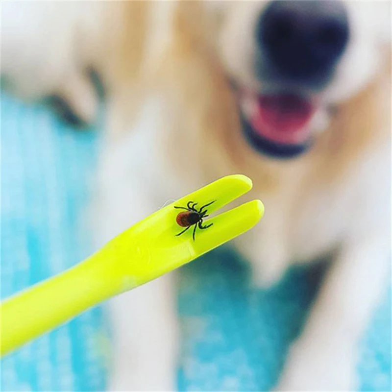 

3PCS Pets Tick Removal Tool Dual Teeth Twistered Cats Dogs Cleaning Supplies Mites Hook Remover Flea Plastic Scratching Tweezers