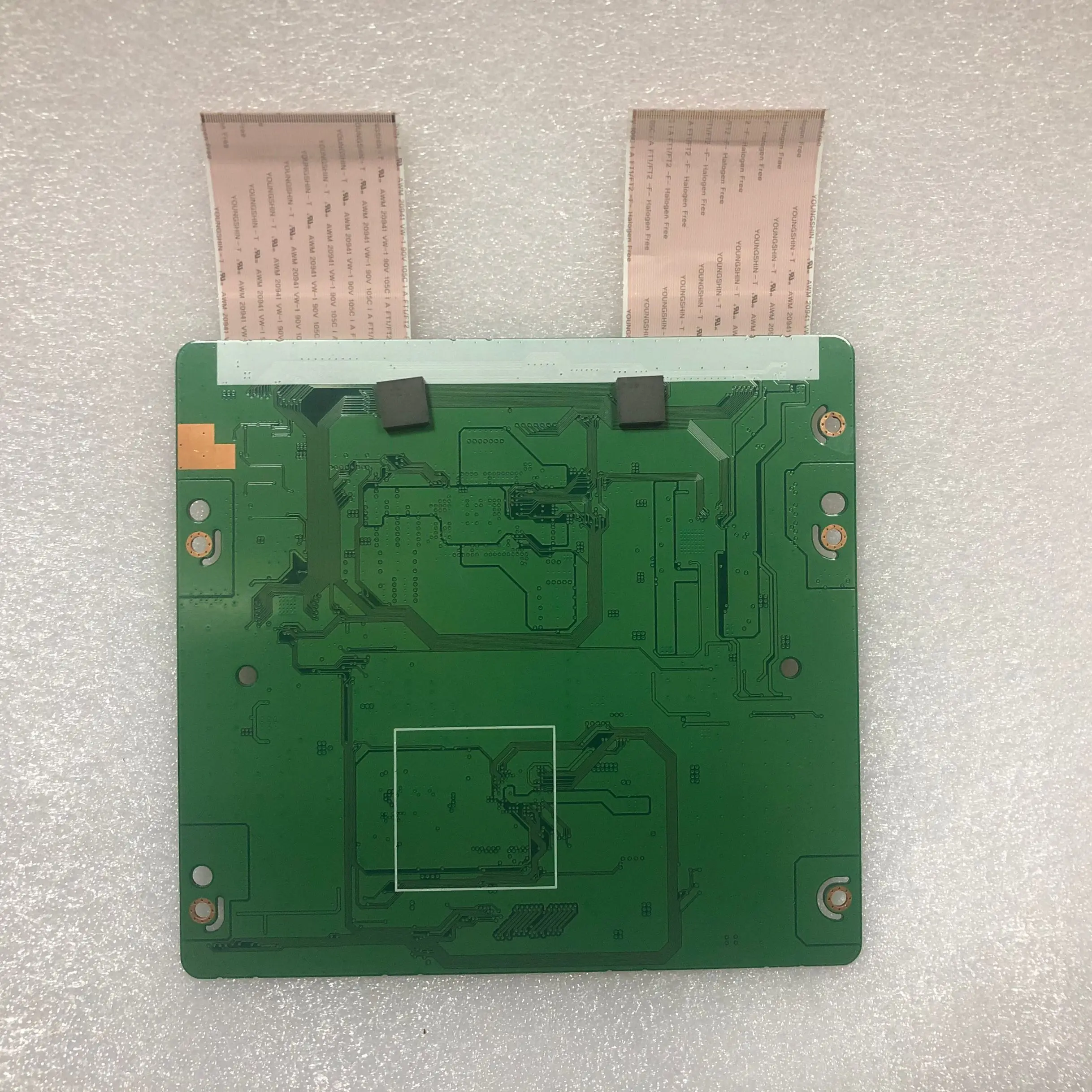 Оригинальный смартфон с диагональю 100% дюйма|ЖК-экраны и панели для планшетов| |