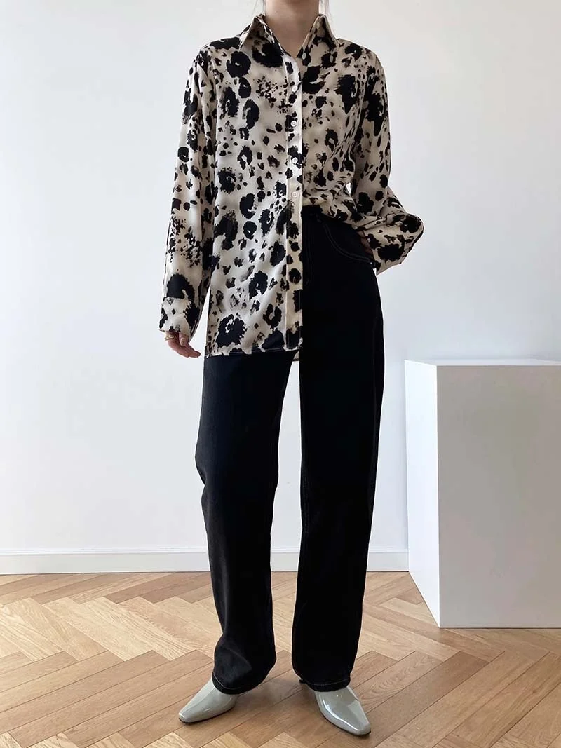 

Spring Summer 2021 Women Leopard Print Chiffon Shirts Turn Down Collar Straight Woman Casual Shirts Loose Fashion Tops