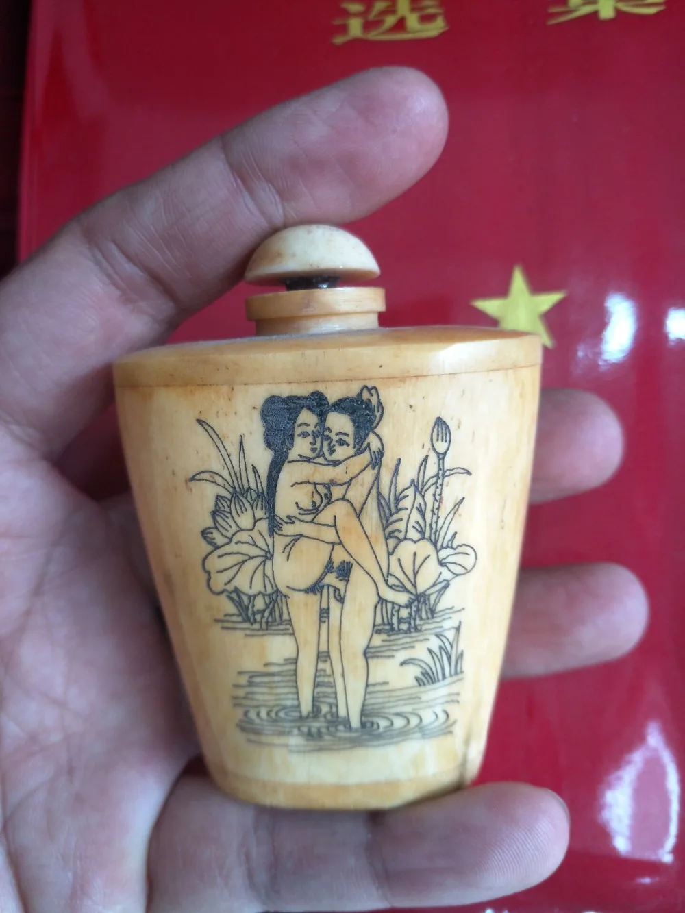 Редкий династии Цин bone snuff bottle love ручная роспись #02 бесплатная доставка|Статуи и