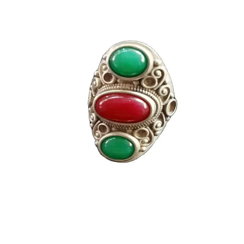 

Chinese Old Tibet Silver Old Silver Inlaid Gem Ring