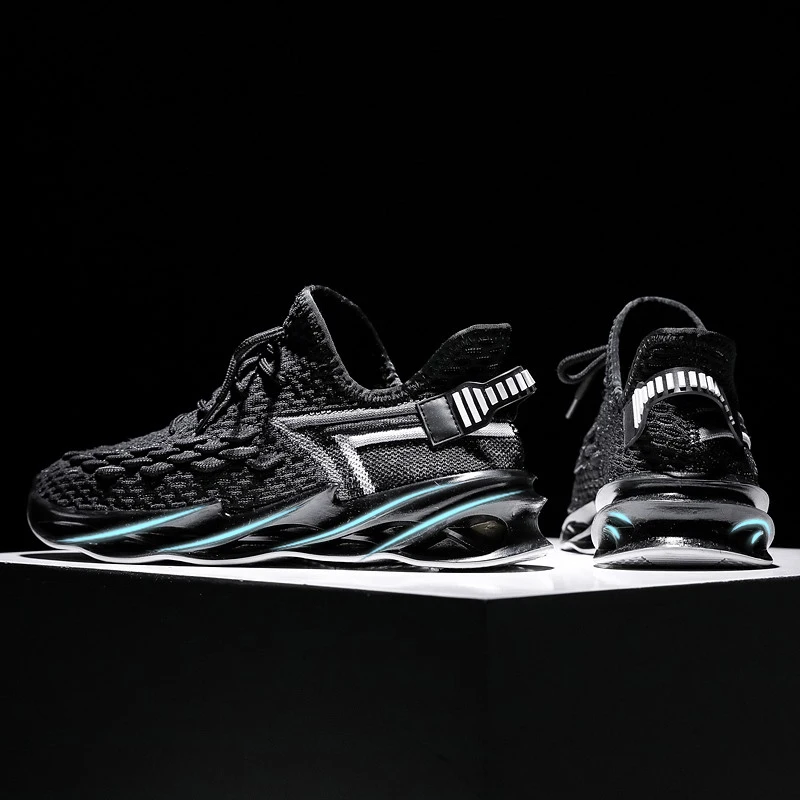Light Summer Casual Men's Running Shoes Breathable Mesh Outside Lace Up Sneakers Men Non Slip Increase Sports Men Shoes Black