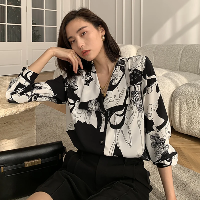 

SHENGPALAE elegant printed blouse women's summer 2021 new laple loose single breasted long sleeve shirt female fashion 5C913