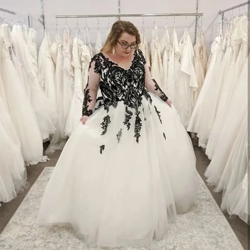 

Plus Size Wedding Dresses 2021 Black Lace White Long Sleeves Corset Back A Line Floor Big Size Bridal Gowns Lady Marriage Dress