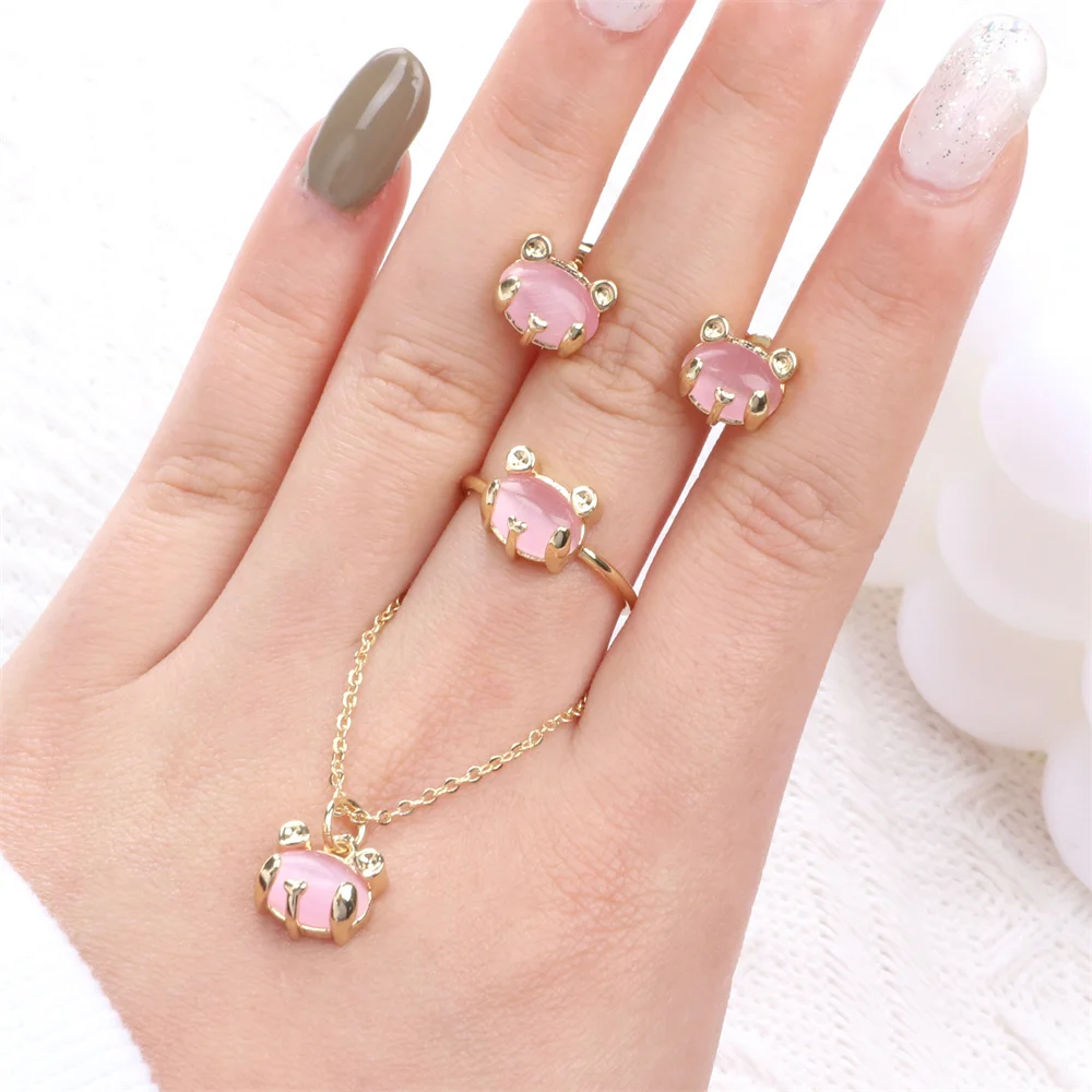 

Комплект из колье, серёг и кольца, с опалом