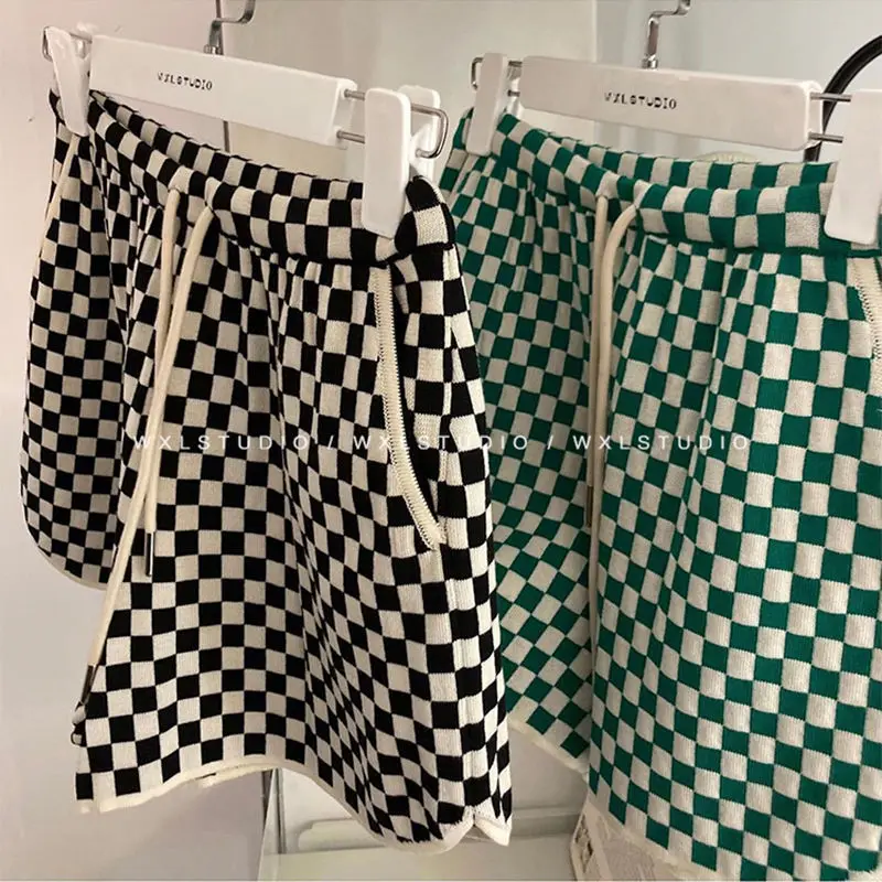 

Elastic elastic waist mosaic Plaid casual shorts women's 2021 summer new high waist sports wide leg hot autumn pants