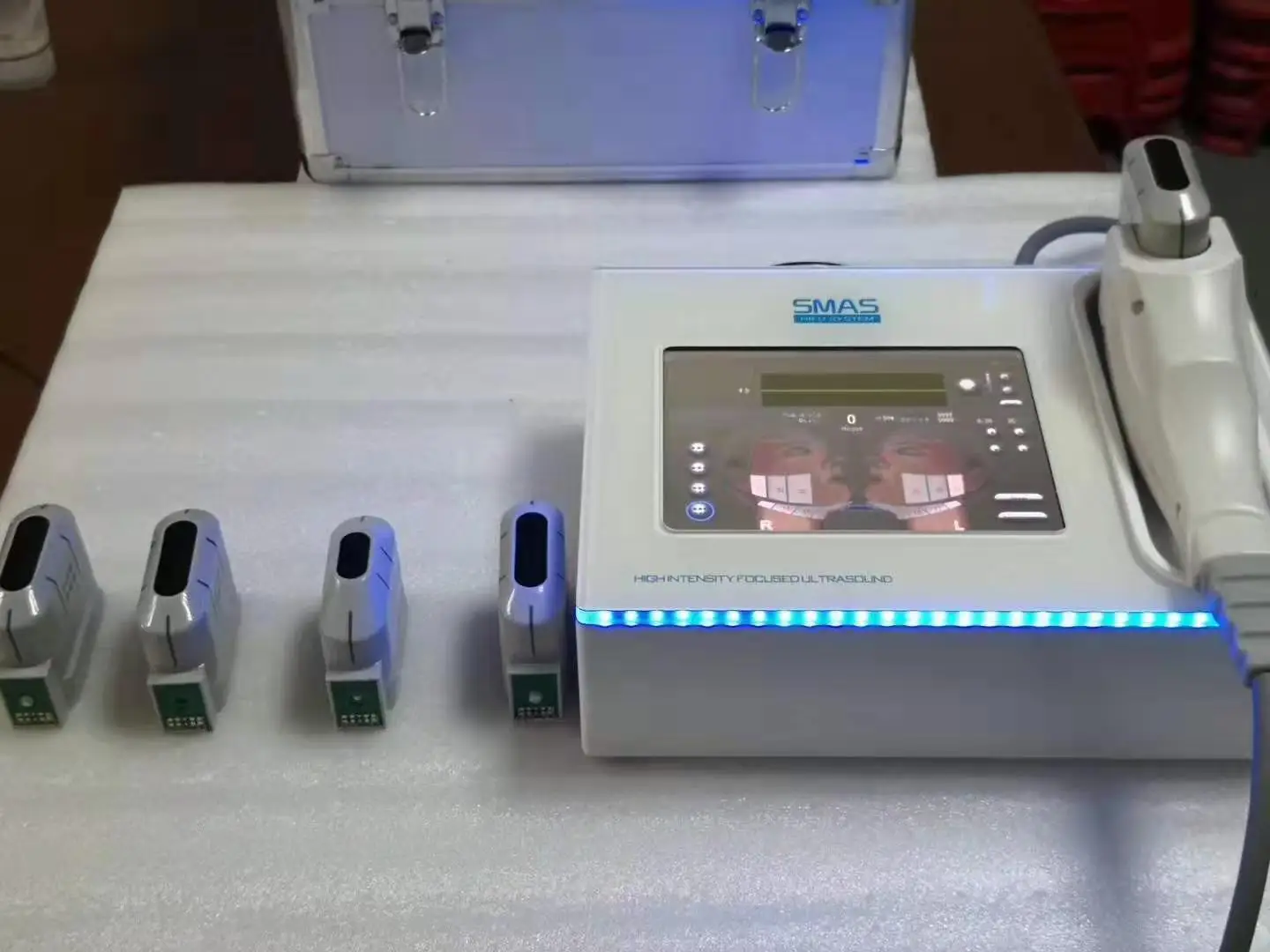 Для домашнего использования уход за кожей лица против морщин и лифтинга