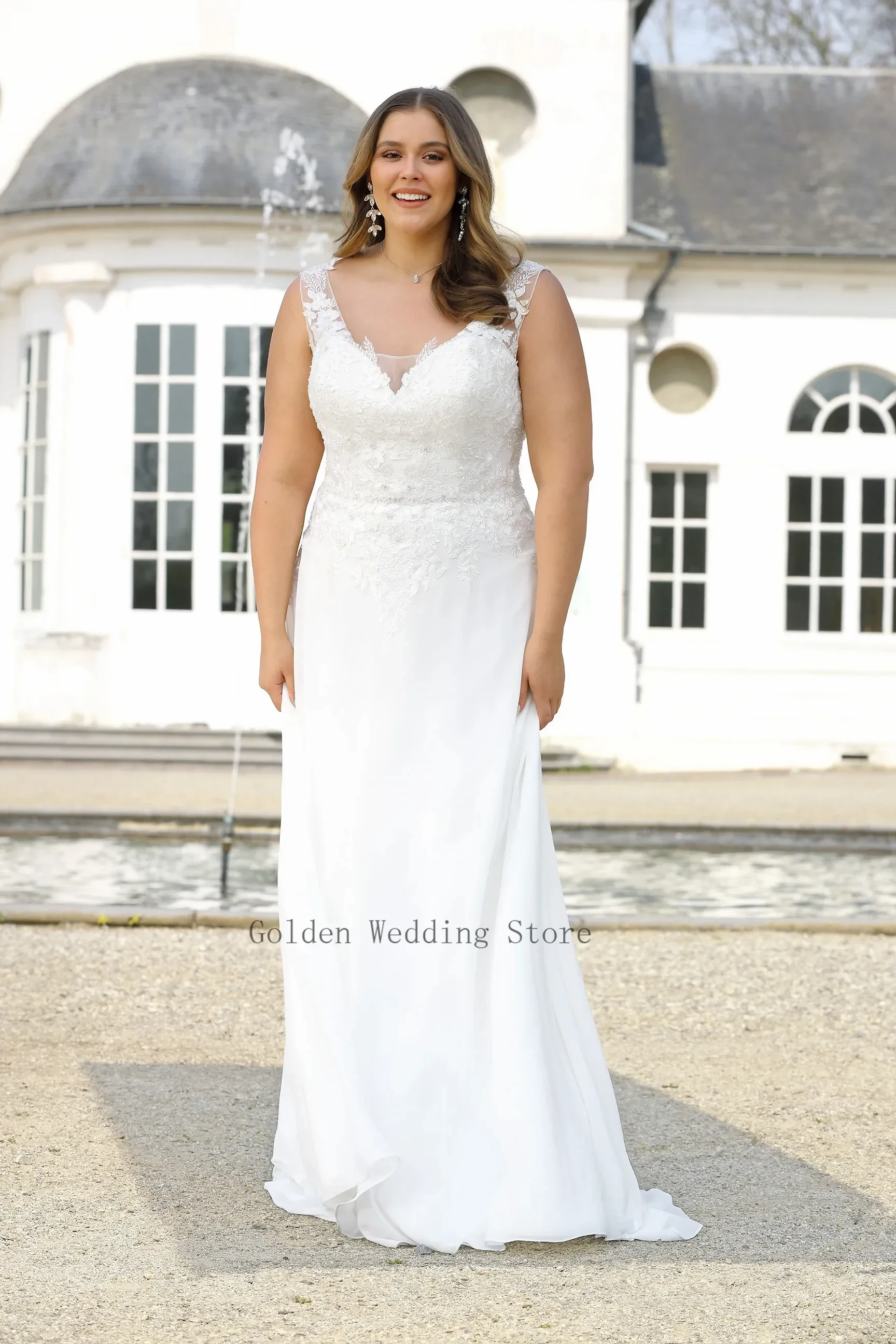 Элегантное белое шифоновое платье-футляр с аппликацией свадебные платья на