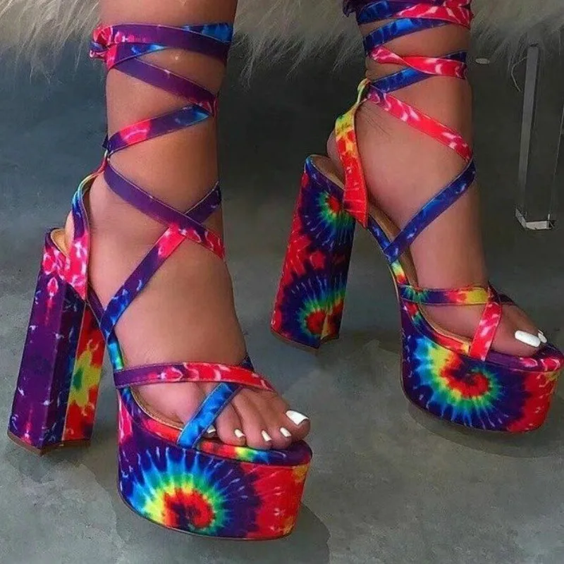 Новые Модные женские сандалии с перекрестными ремешками и принтом звездного