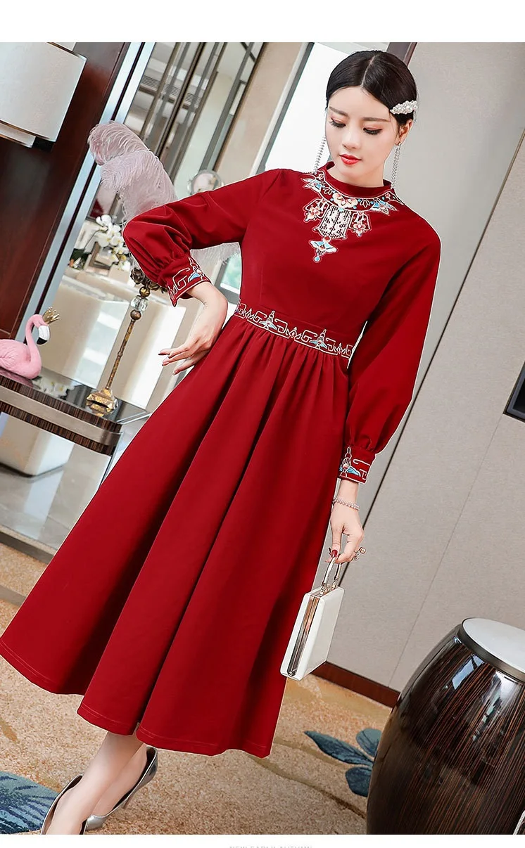 

Top Quality New 2020 Autumn Winter Dress Women Stand Neck Lurex Embroidery Long Sleeve Dark Blue Wine Red Velvet Dress XXL