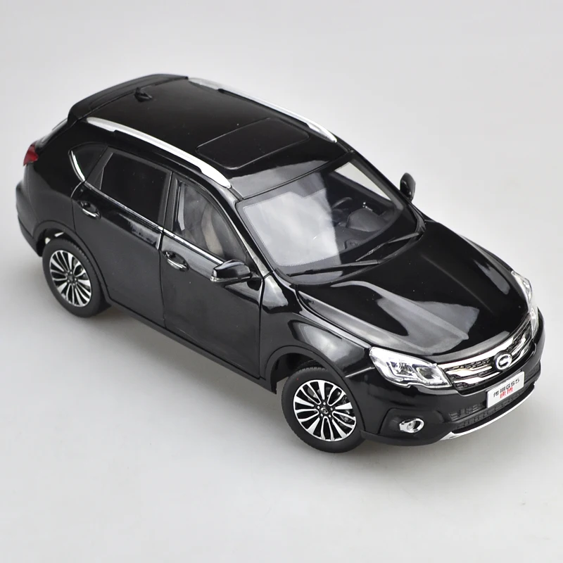 

Оригинальная Заводская Подлинная модель автомобиля 1:18 GAC black Trumpchi GS5 SUPER TRUMPCHI, внедорожник, литый под давлением, модель автомобиля с небольши...