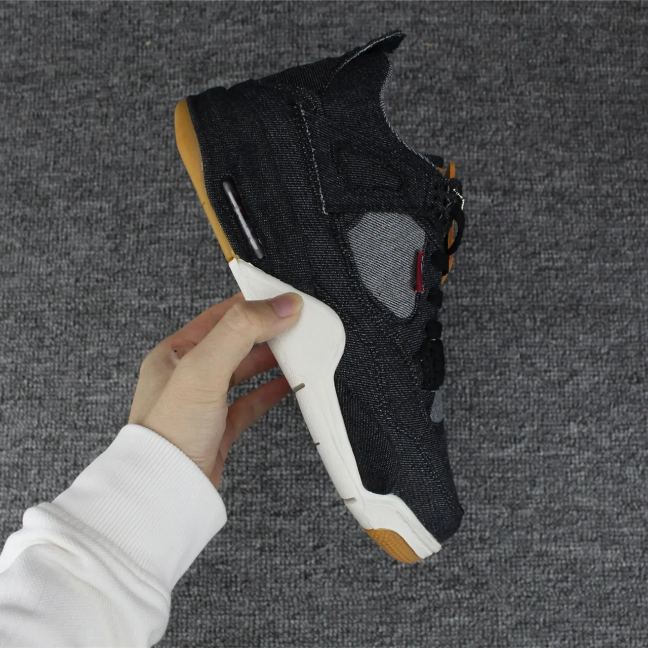 

New Bred 4 Black Cat 4s air retro basketball shoes men white cement fire red singles denim game stylist sneakers Pure money