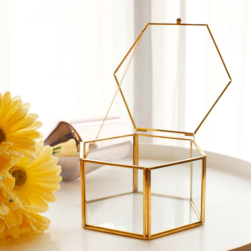 

Vintage Hexagon Transparent Wedding Party Ring Box Metal Frame Glass Gift Box With Cover Surprise Explosion Box For Girlfriend