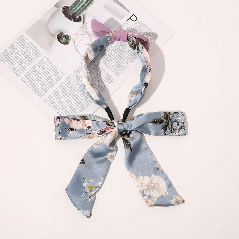 Повязка на голову атласная с цветочным принтом длинная плетеная лента большим