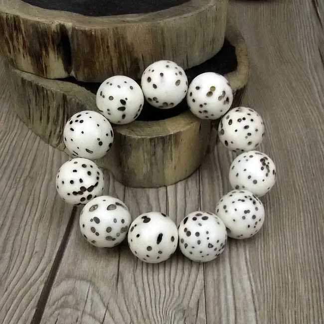 Тибетский буддизм с тысячами глаз | Украшения и аксессуары