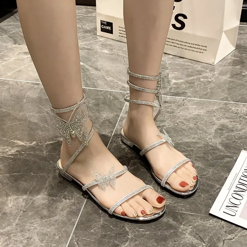 Женские босоножки со стразами сандалии-гладиаторы на низком каблуке летняя