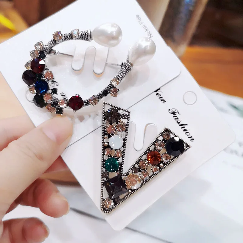 

Women Colorful Rhinestone Brooches Pins Fashion Shirt Jewelry Accessories Elegant Lady Street Glittering Brooch Baroque Vintage