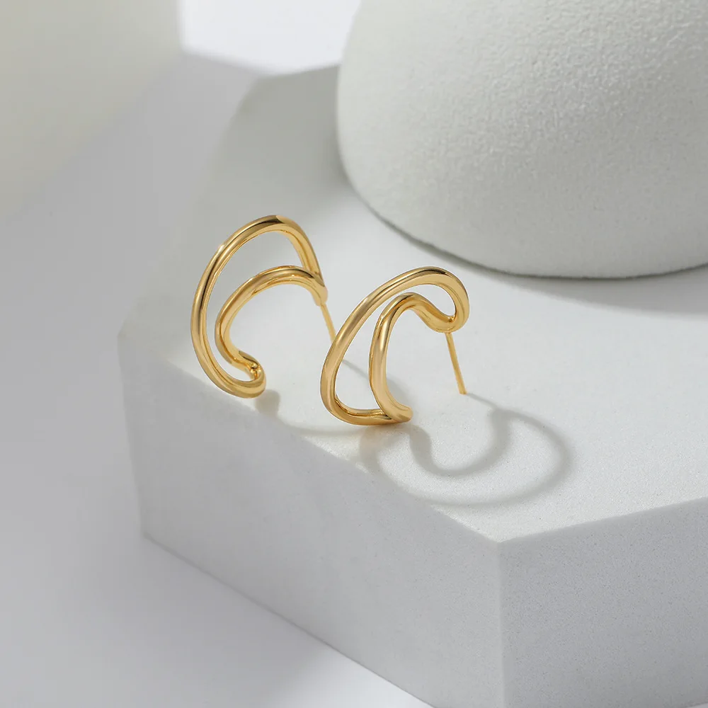 

Модные геометрические простые металлические серьги-гвоздики, элегантные золотые серьги с стереоскопической линией, изящный минималистичн...