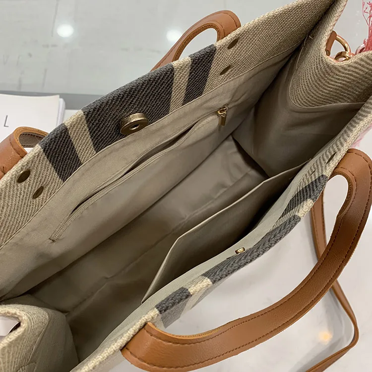 

Simple Fashion Large-capacity Handbag For Ladies Vintage Striped Totes For Female Portable Ol Business Briefcase Korean Style