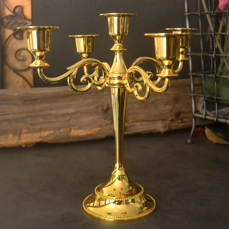 

Creative Dinner Candle Holder Romantic Simple Metal Candle Holders Vintage Decor Table Decoration Candlestick Home Decor BN50CH