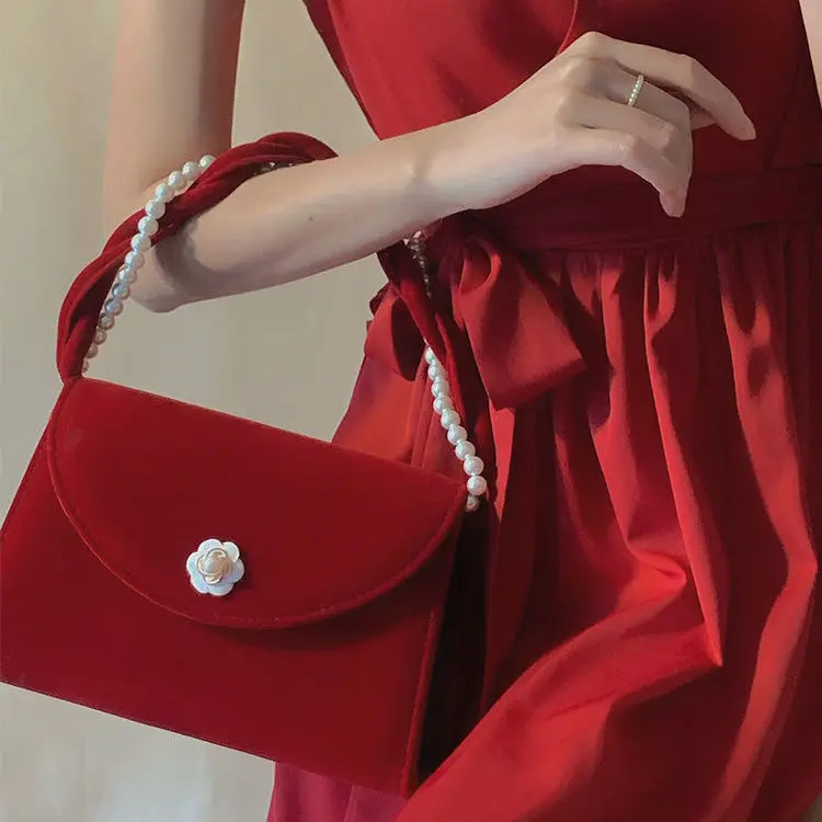 

Vintage Red Velvet Women Shoulder Bag Pearl Chain Ladies Tote Underarm Bags Elegant Female Clutch Purse Handbags Christmas Gift