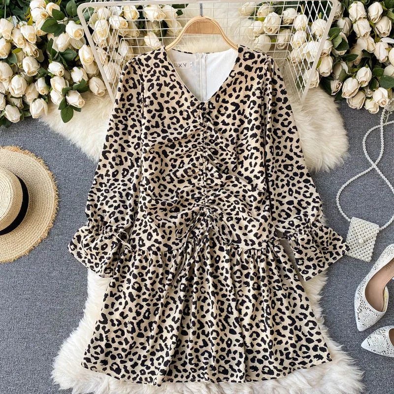 

Sexy Leopard Drawstring Mini Dress Women Casual V-Neck Flare Long Sleeve Loose Vestidos Female Khaki Ruffle Robe Spring 2021 New