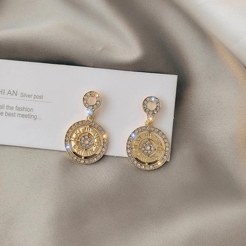 

new luxury classic Roman digital disc Earrings Fashion Female trend Earrings exquisite jewelry personal exaggeration Earrings