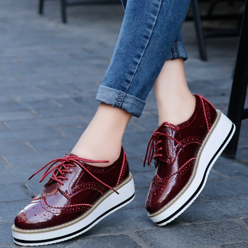 Brogues Platform Shoes Women Oxford Shoes Woman Genuine Leather British Style Thick Bottom Flats White Womens Shoes Comfort New