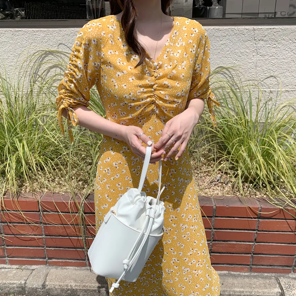 Женское шифоновое платье в стиле бохо летнее праздничное желтое с v-образным