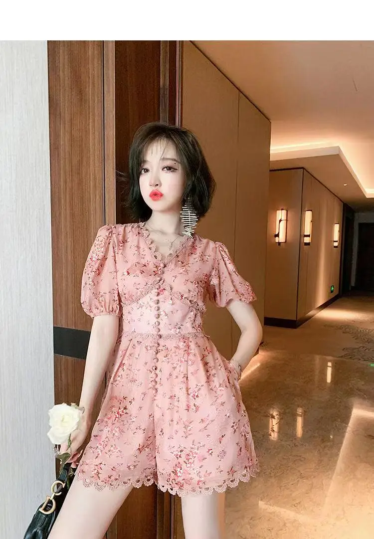 

Floral Stitching Lace Edge V-neck High Waist Loose Wide-Leg One-Piece Shorts Women's 2021 Summer Women's One-Piece Shorts