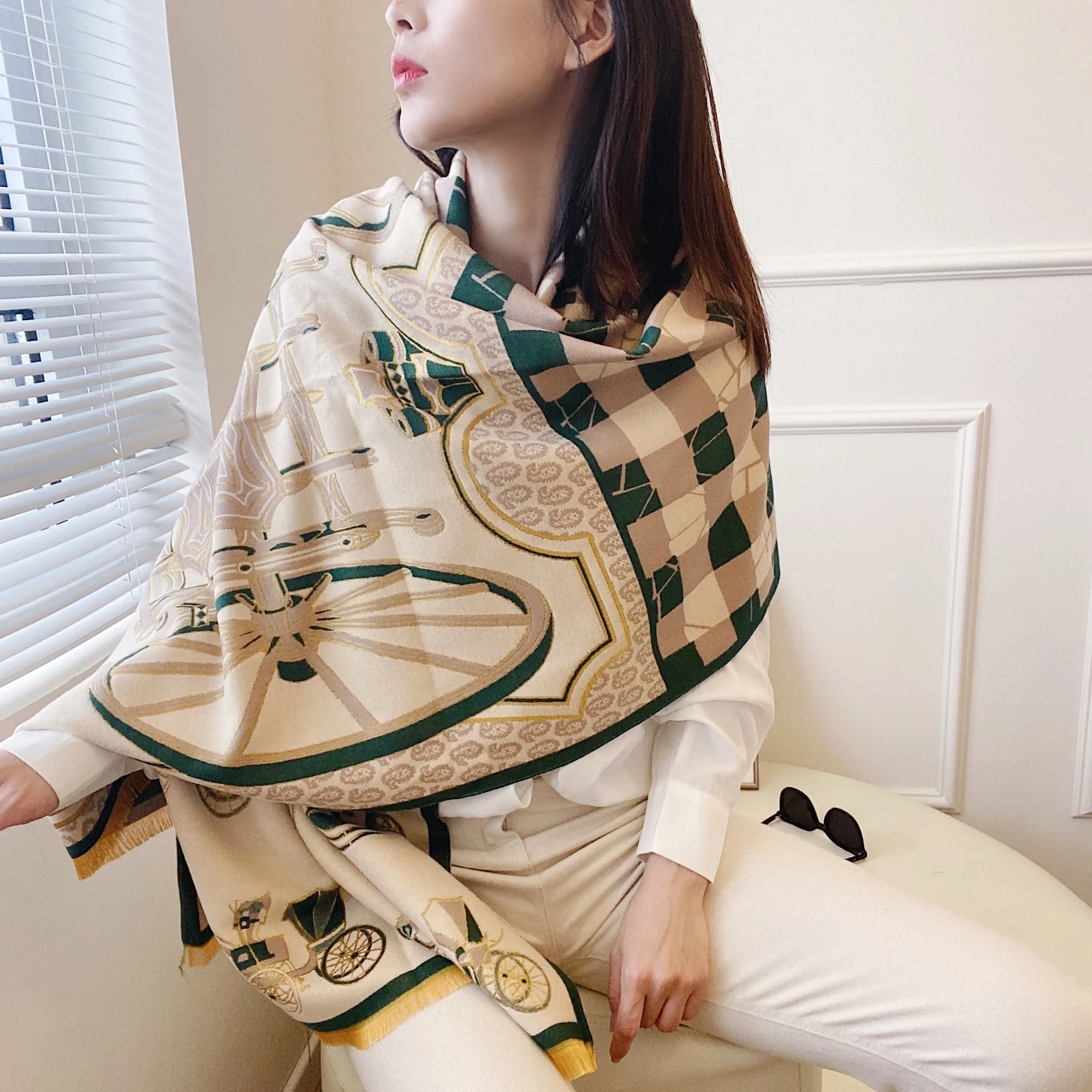 

Imitate Cashmere Long Scarf Women Fashion Carriage Shawl Stole Outdoor Winter Warm Thick Kerchief Bandana 190*65cm