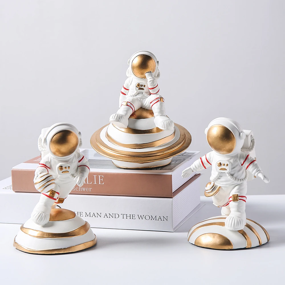 

Modern Complements Furnishings House Mini From Table Ornament Astronaut Gift of Birthday Child statue Spaceman Sculpture White